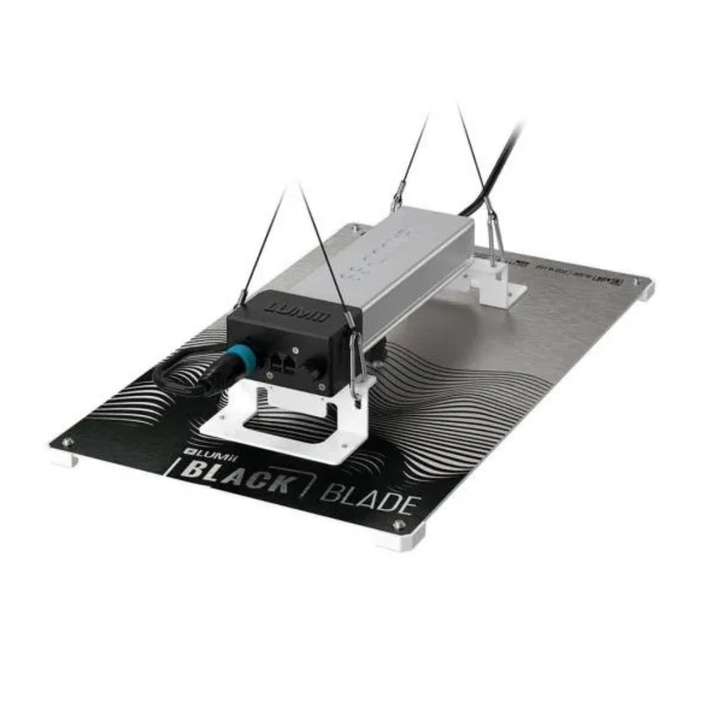 Lumii Black Blade 200w LED Grow Light - Image 3